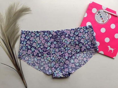 Imagen de PINK Panty No-Show Hipster Morado Floral